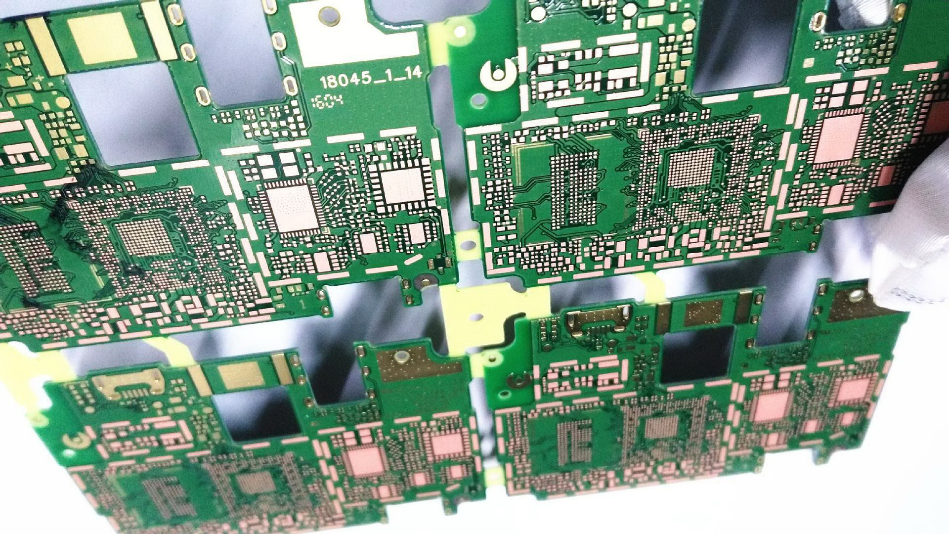 多層次感受PCB板內(nèi)部結(jié)構(gòu)，原來長這樣！
